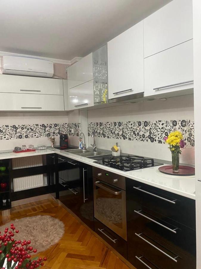 Tribunal Apartament Langa Faleza Dunarii Brăila Dış mekan fotoğraf